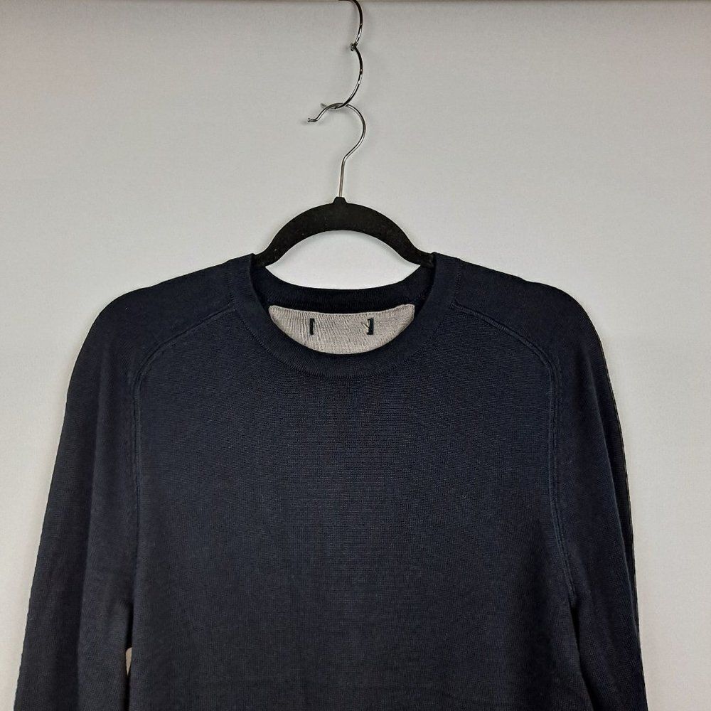 Banana Republic Mens pullover sweater NWOT
